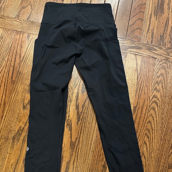 Lululemon Fast and Free Crop Size 4 - Picture 2 of 2